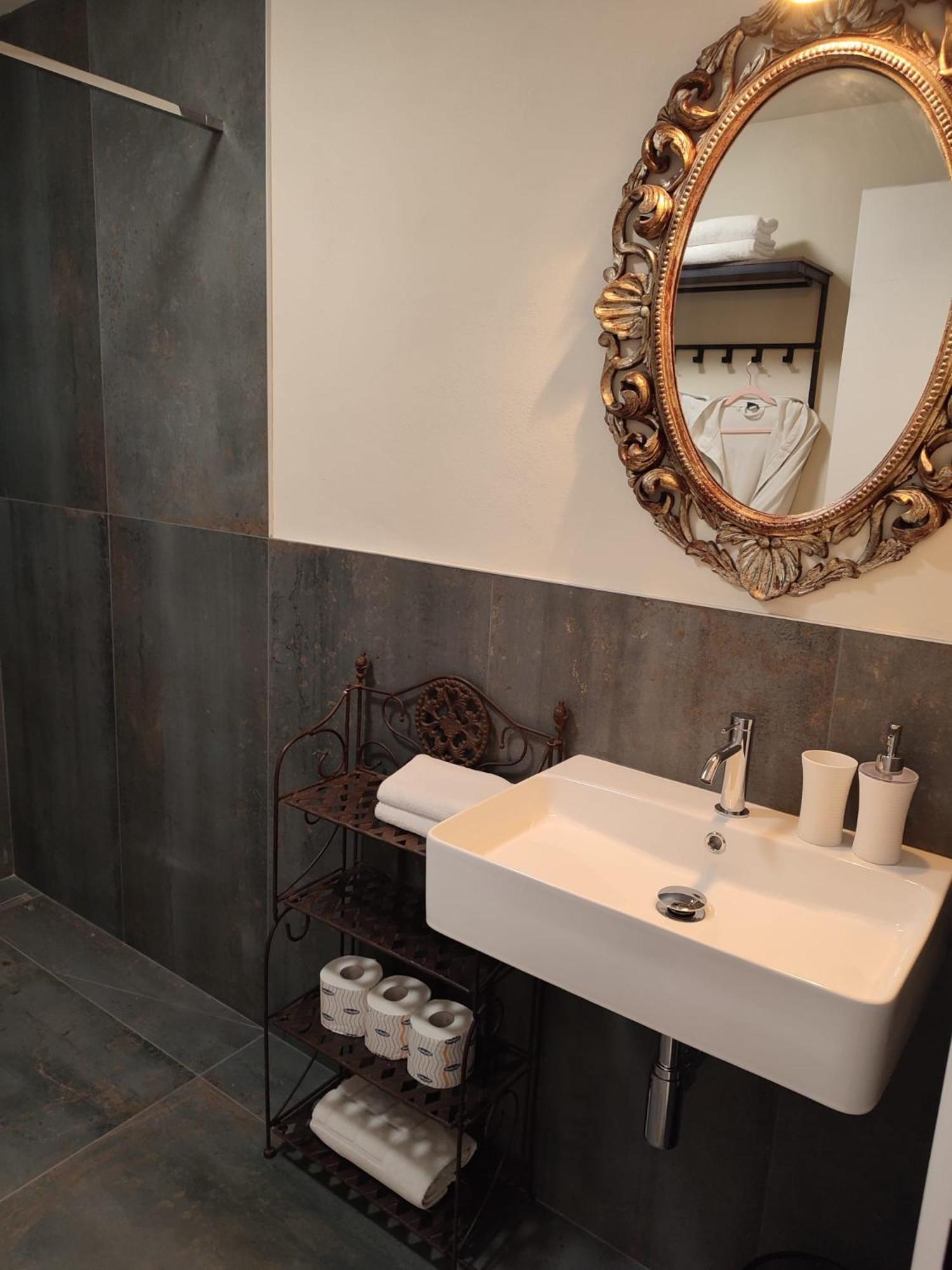 Casa Vacanze Bella-Host By Foresteria Bergamo Bella Extérieur photo